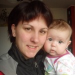 sledujeme krmítko (ptáci zatím nepřilítli :-) )