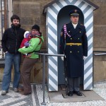 ... .. a zima jak na sibiři, že, pane voják? (v zimě v létě vězí v plyšovém kabátě ... atd :-D)